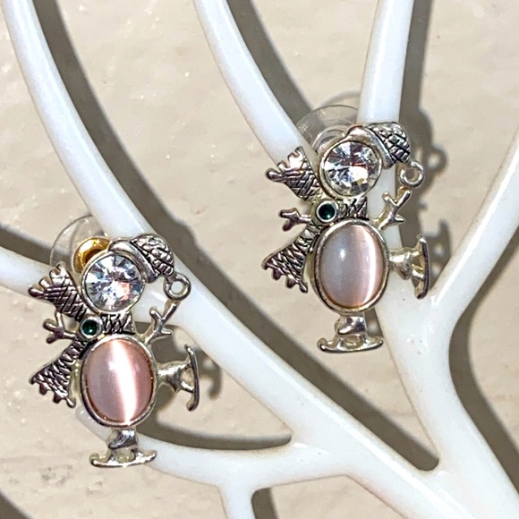 Vintage 90s Rhinestone & CaTs Eye Ice Skating Snowman Post Pierced Earring’s - Picture 3 of 5